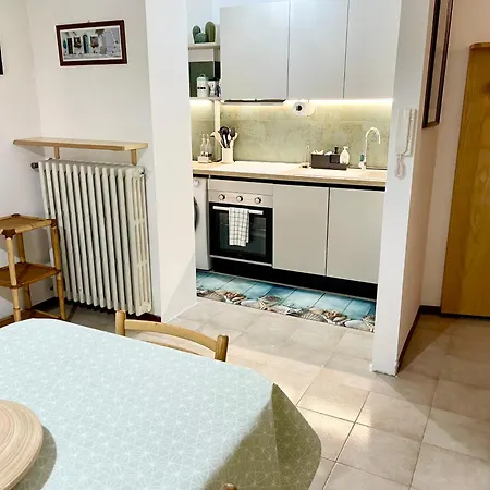 In Viale Giosuè Carducci 150 Appartement