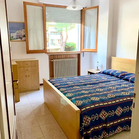 Delizioso Sul Lungomare Carducci Apartman *
